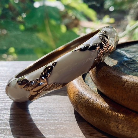 Sequin Gold Rope and White Enamel Spring Clasp Bangle - Picture 8 of 8